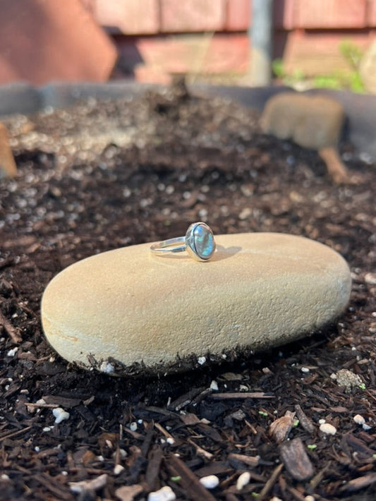 Dainty Iridescent Baroque Pearl Ring - Size 6.5