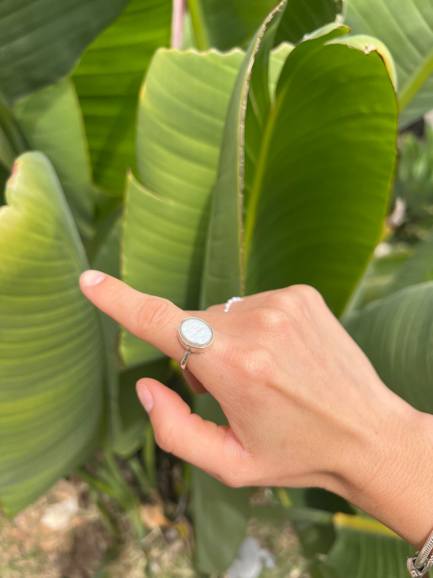 Dainty Iridescent Baroque Pearl Ring (Oval) - Size 6.25