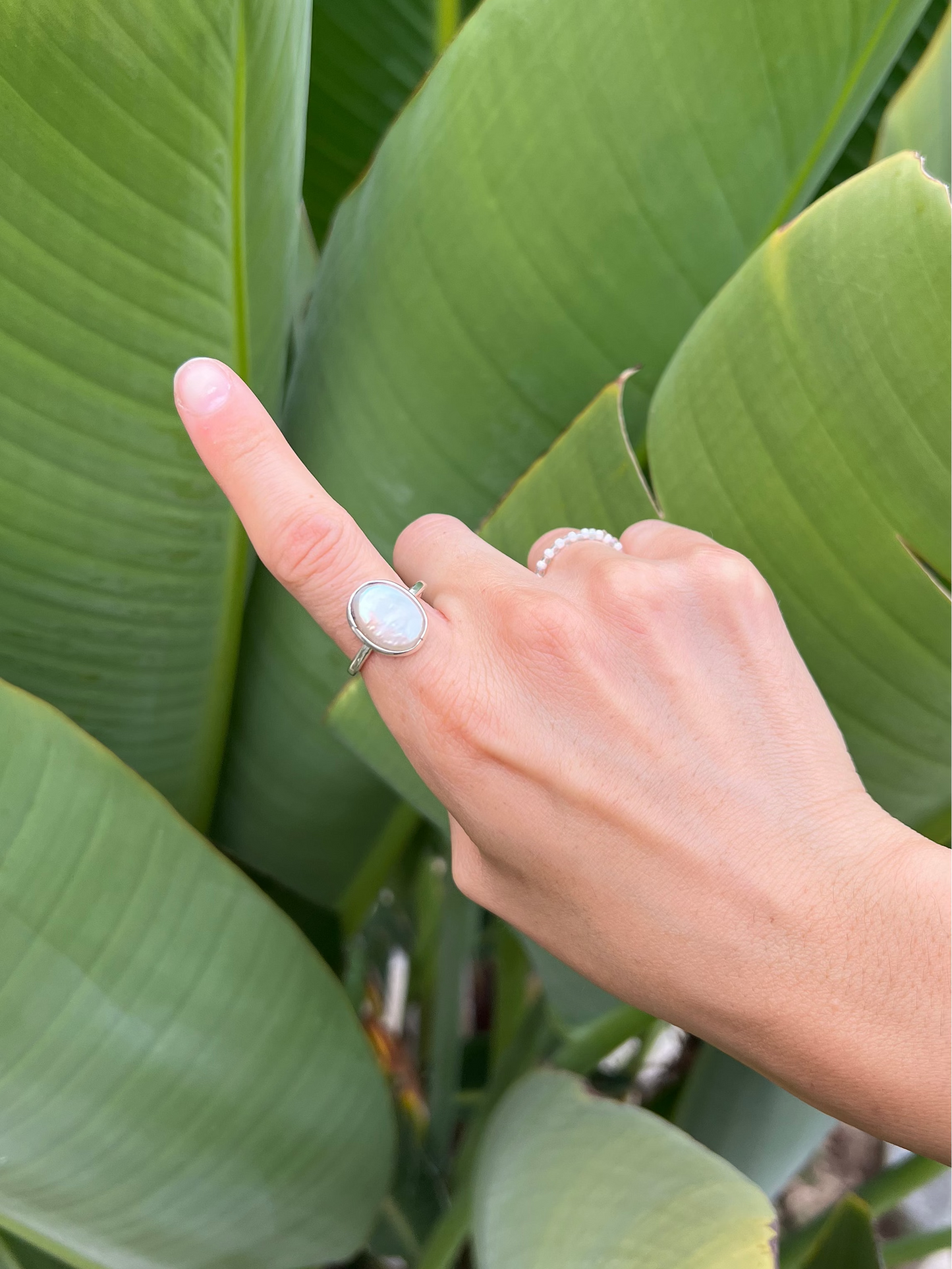 Dainty Iridescent Baroque Pearl Ring (Oval) - Size 8