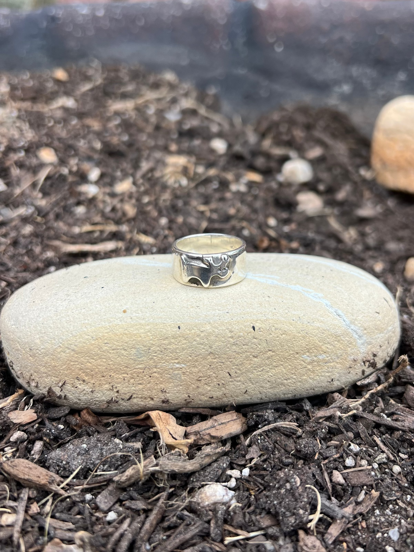 Sterling Silver Moose Band - Size 7.75